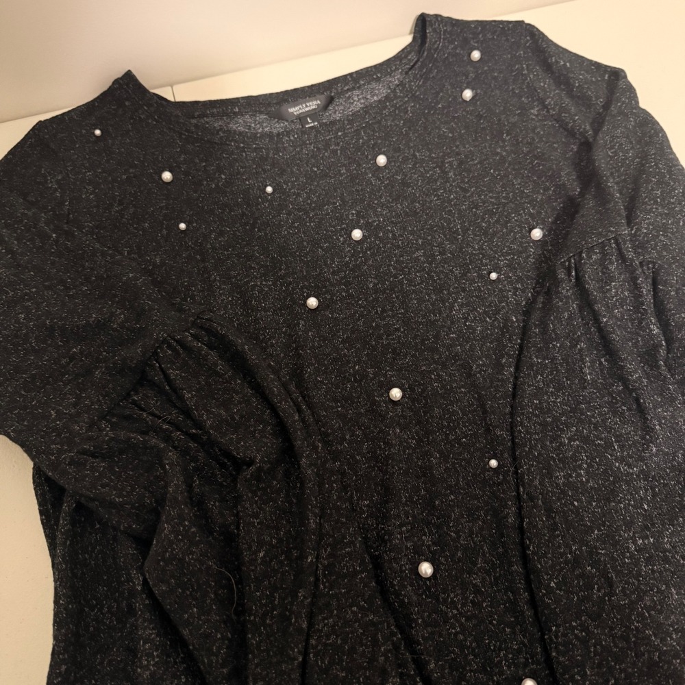 Simply Vera Vera Wang Charcoal Gray Pearl Embellished Bell Sleeve Top Large